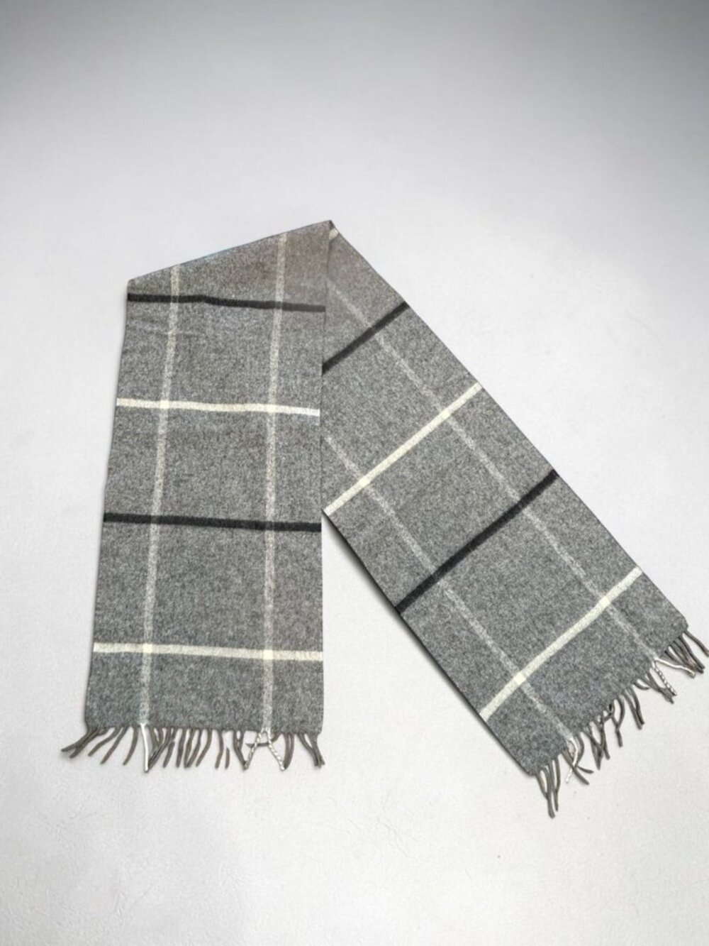 Saks Fifth Avenue Vintage 100% SuperFine Lambswool Gray Windowpane Men's Scarf